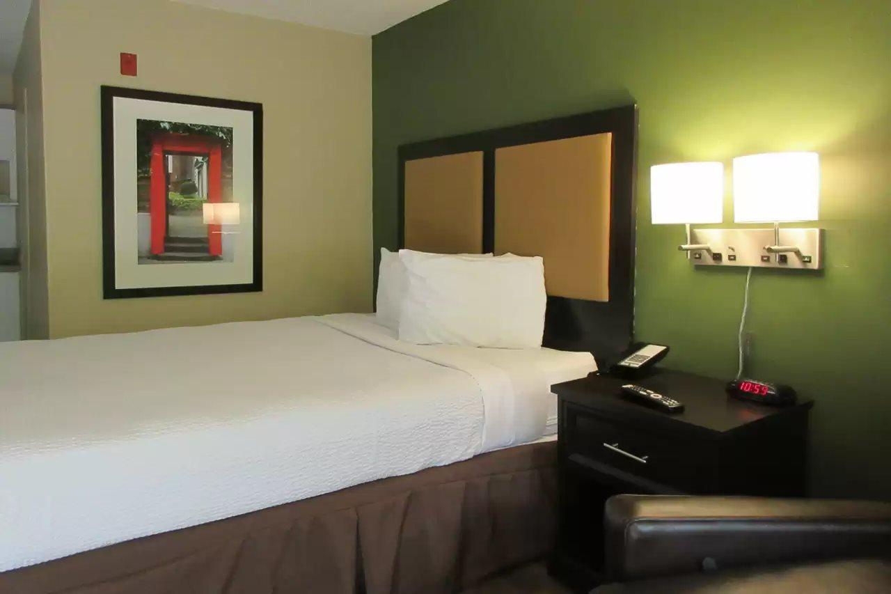 Suburban Studios Winston-Salem Near Hanes Mall Екстер'єр фото