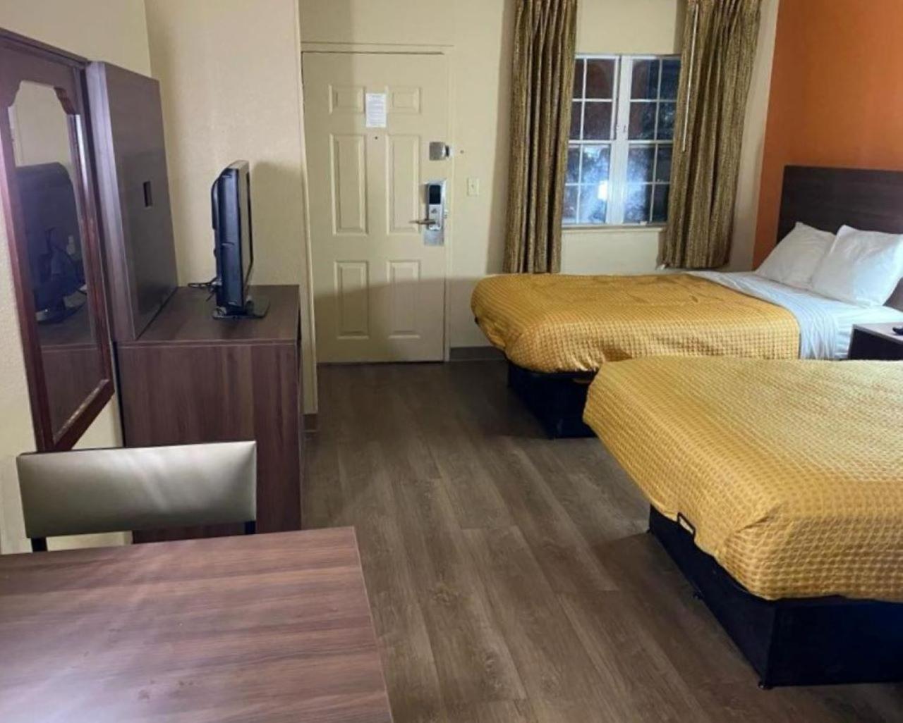 Suburban Studios Winston-Salem Near Hanes Mall Екстер'єр фото